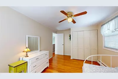 638 Saint George Avenue, North Babylon, NY 11703 - Photo 19