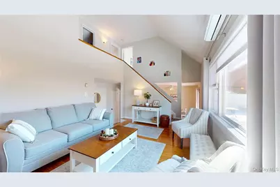 638 Saint George Avenue, North Babylon, NY 11703 - Photo 3