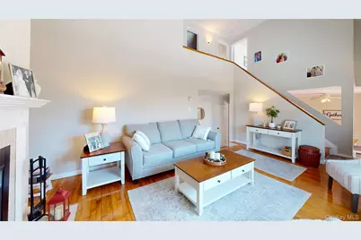 638 Saint George Avenue, North Babylon, NY 11703 - Photo 5