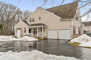 75 Meadow Pond Cir, Miller Place, NY 11764 - Photo 27