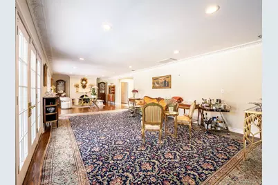 13 Lighthouse Road, Great Neck, NY 11024 - Photo 9