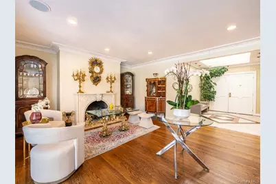 13 Lighthouse Road, Great Neck, NY 11024 - Photo 7