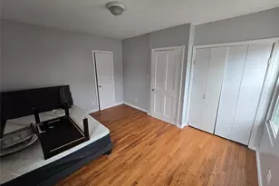 115-29 198th St, Saint Albans, NY 11412 - Photo 5