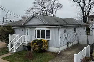 17 Litchfield Av #1 Ave, Elmont, NY 11003 - Photo 1