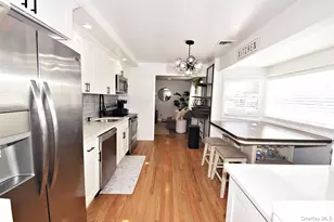 31 Armell St, Huntington Station, NY 11746 - Photo 15