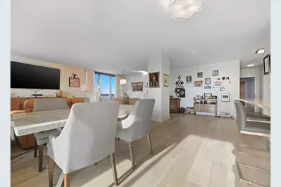 27110 Grand Central Parkway #25N, Floral Park, NY 11005 - Photo 11