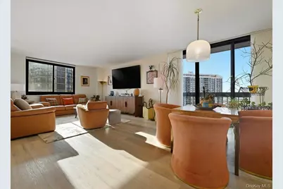 27110 Grand Central Parkway #25N, Floral Park, NY 11005 - Photo 5