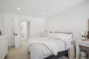 23 Lawrence Dr, White Plains, NY 10603 - Photo 19