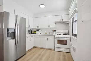 23 Lawrence Dr, White Plains, NY 10603 - Photo 13