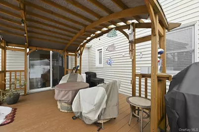 38 Bacon Lane, Babylon, NY 11702 - Photo 29