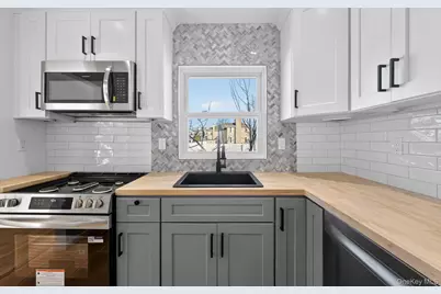 2675 Anthony Avenue, Bellmore, NY 11710 - Photo 15