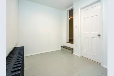 27 Summit Avenue, Sea Cliff, NY 11579 - Photo 17