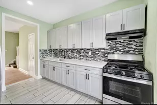 11915 145th St, Jamaica, NY 11436 - Photo 13