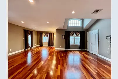 3683 Orchard Road, Wantagh, NY 11793 - Photo 17