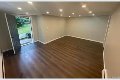 94 Baron De Hirsch Rd #3, Crompond, NY 10517 - Photo 3
