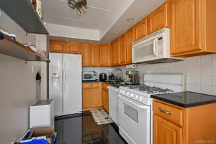 36-25 Union St, Flushing, NY 11354 - Photo 7