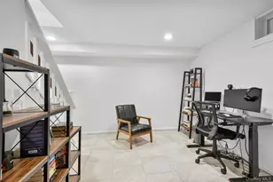 1054 Clay Ave, Pelham, NY 10803 - Photo 29