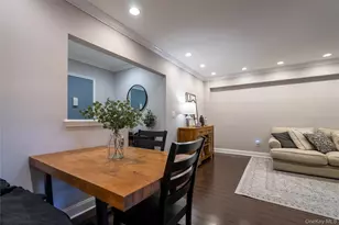 12 Edwards St, Roslyn Heights, NY 11577 - Photo 3