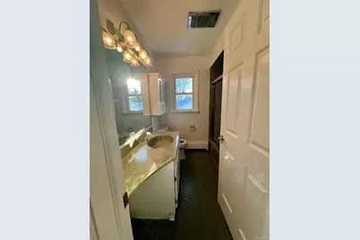 34 Cross Street, New Windsor, NY 12553 - Photo 15