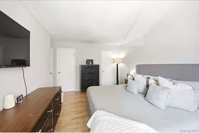 14 Granada Crescent #18, White Plains, NY 10603 - Photo 11