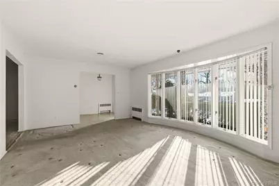 75 Mimosa Drive, East Hills, NY 11576 - Photo 7