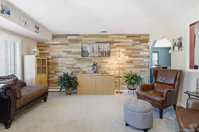 8 Natalie Court, Ronkonkoma, NY 11779 - Photo 7