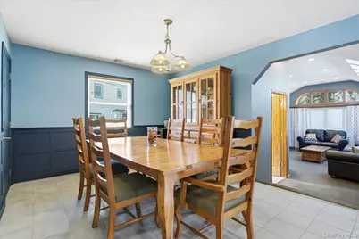 8 Natalie Court, Ronkonkoma, NY 11779 - Photo 15