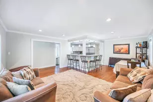 2327 Cleveland St, Bellmore, NY 11710 - Photo 3