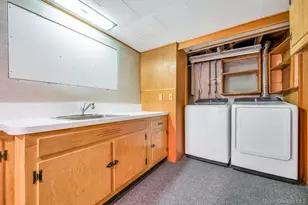 2327 Cleveland St, Bellmore, NY 11710 - Photo 29