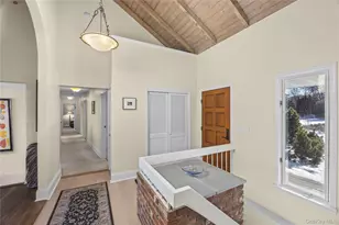 11 Seacliff Ln, Miller Place, NY 11764 - Photo 9