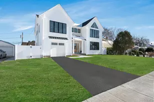 35 Cotton Ln, Levittown, NY 11756 - Photo 3