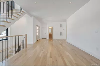 35 Cotton Lane, Levittown, NY 11756 - Photo 5