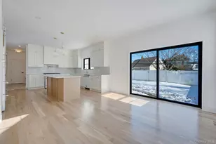 35 Cotton Ln, Levittown, NY 11756 - Photo 9