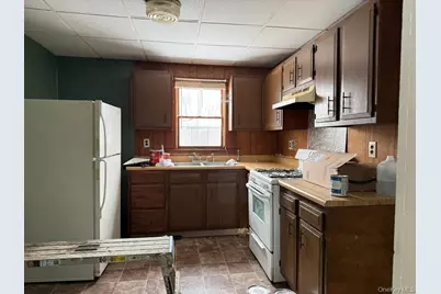 19 Bloomingburg Road, Middletown, NY 10940 - Photo 7