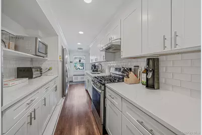 694 Whittier Street, Westbury, NY 11590 - Photo 15