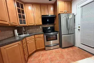 17 Cove Ln, Levittown, NY 11756 - Photo 3