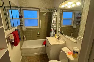 17 Cove Ln, Levittown, NY 11756 - Photo 5