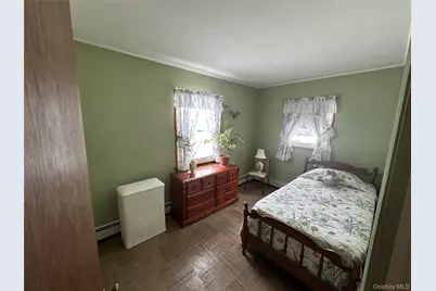 63 Morning Glory Road, Levittown, NY 11756 - Photo 7