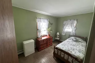 63 Morning Glory Rd, Levittown, NY 11756 - Photo 7