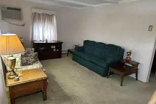 63 Morning Glory Rd, Levittown, NY 11756 - Photo 3