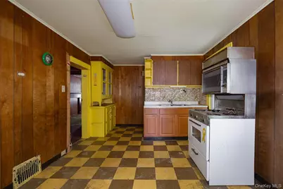 50 Albany Street, Poughkeepsie, NY 12601 - Photo 5