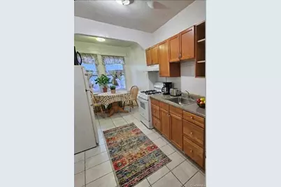 17719 Troutville Roads, Jamaica, NY 11434 - Photo 3