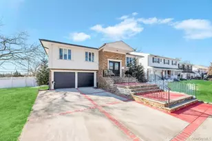 2 Valley Greens Dr, Valley Stream, NY 11581 - Photo 3