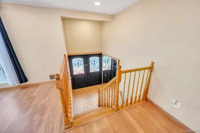 2 Valley Greens Drive, Woodmere, NY 11581 - Photo 7
