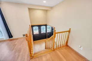 2 Valley Greens Dr, Woodmere, NY 11581 - Photo 7