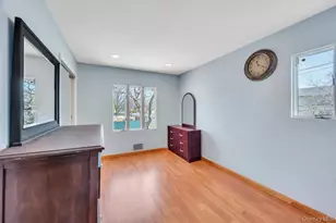 2 Valley Greens Dr, Woodmere, NY 11581 - Photo 23