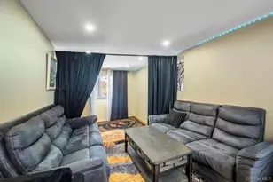 2 Valley Greens Dr, Woodmere, NY 11581 - Photo 25