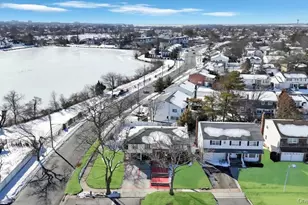 2 Valley Greens Dr, Valley Stream, NY 11581 - Photo 35