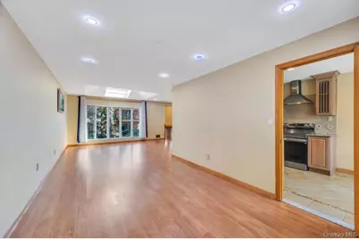 2 Valley Greens Drive, Woodmere, NY 11581 - Photo 15