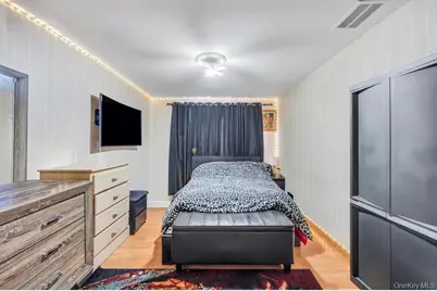 2 Valley Greens Drive, Valley Stream, NY 11581 - Photo 25